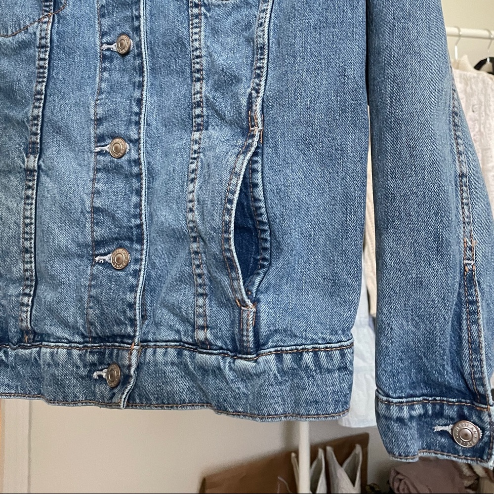 Jean jacket - Picture 2 of 4